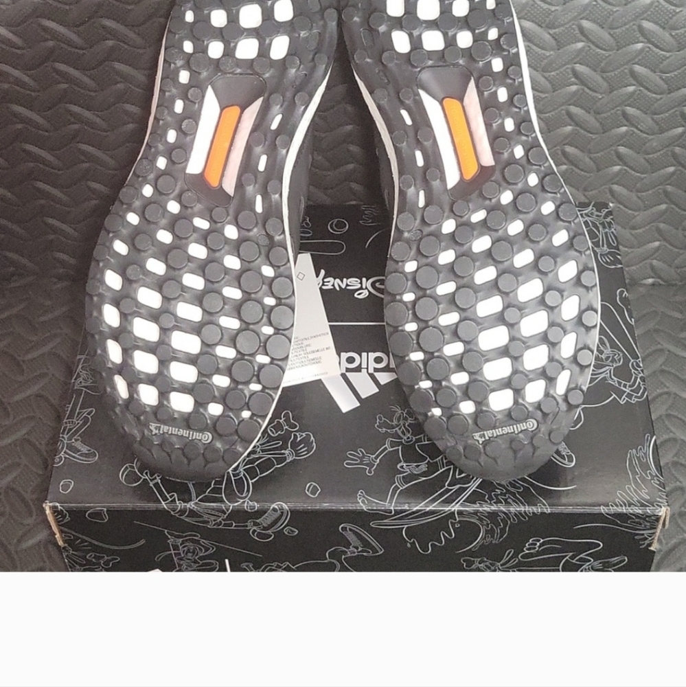 Ultraboosts - Picture 2 of 3